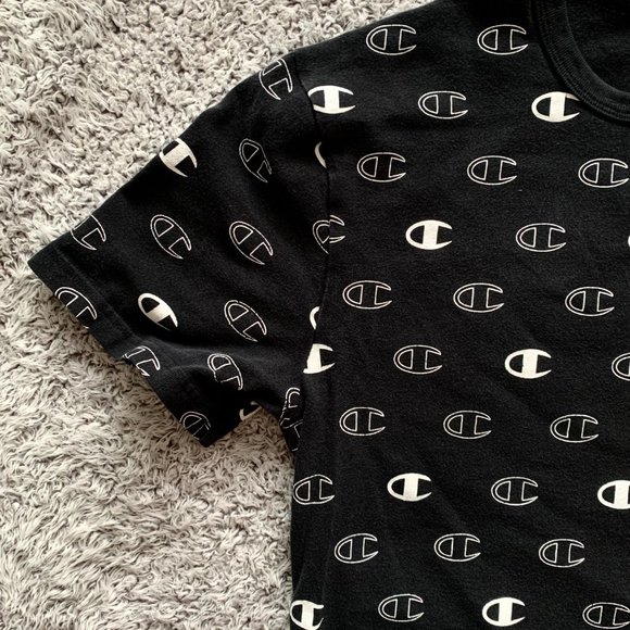 Vintage Champion T-Shirt. Medium. Authentic Champion Sportswear Product. - Picture 2 of 9